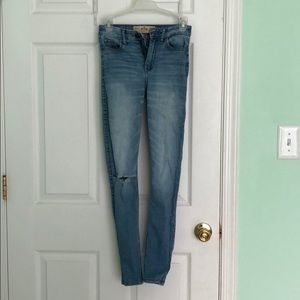 High waisted light wash skinny jeans